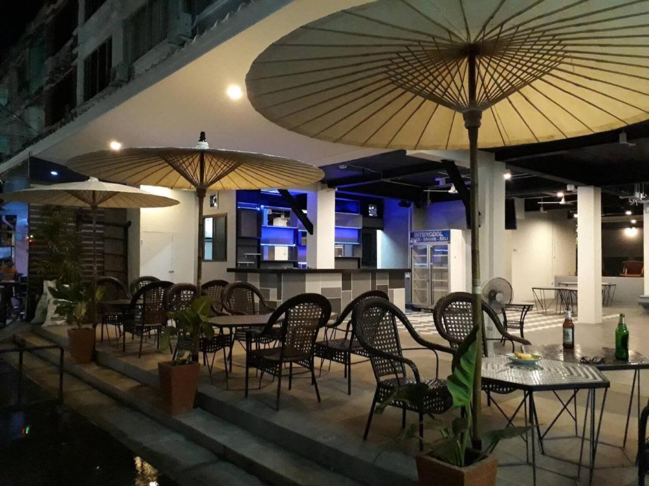 Happy Bou Jomtien Hotel Pattaya Ngoại thất bức ảnh